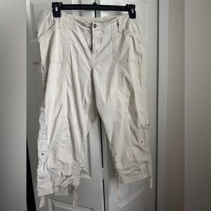 Sonoma tan cotton capri pants sz 16.  98% cotton, 2% spandex.